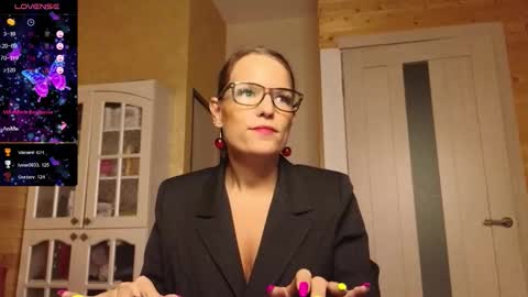 Lady online show from October 24, 2025, 10:06 pm