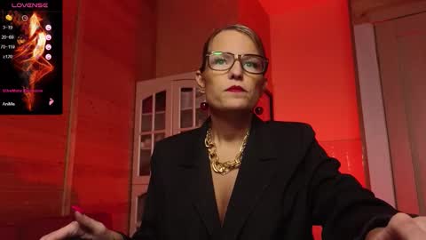 Lady online show from December 14, 2025, 1:16 pm