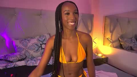 Fiorela Lenin  online show from November 18, 2025, 6:45 pm