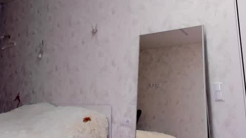 fire___fox1 online show from March 1, 2025, 2:34 pm