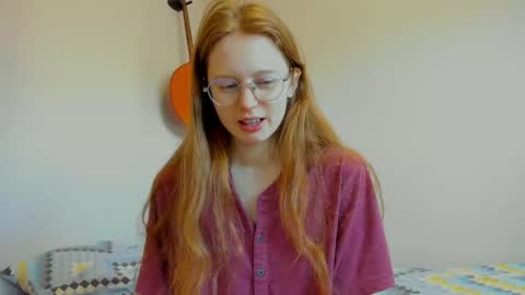 fire_luna online show from February 28, 2025, 7:26 am