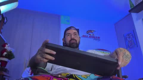 fisherrman666 online show from December 5, 2025, 5:42 pm