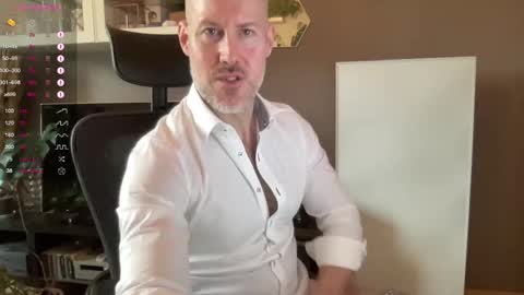 Snapshot of fit_rubinho chatting on December 31, 2024, 12:36 pm Rubn online show from December 31, 2024, 12:36 pm