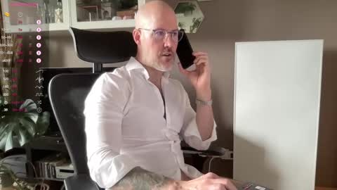 Snapshot of fit_rubinho chatting on February 19, 2025, 9:06 am Rubn online show from February 19, 2025, 9:06 am