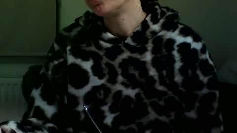 Fitbut online show from February 4, 2025, 8:28 pm