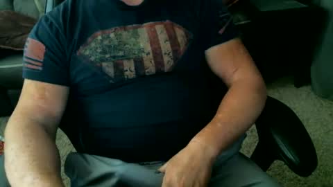 fitguy40 online show from December 11, 2024, 9:01 pm