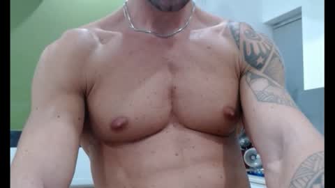 fitness1989 online show from September 23, 2025, 6:33 pm