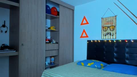 Elias Valencia online show from January 15, 2025, 11:51 pm