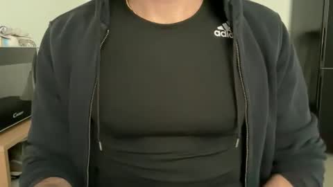 Fla is short for Flavio online show from December 2, 2025, 10:42 am