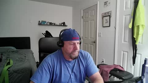 Snapshot of flaguy3233 chatting on January 20, 2025, 3:59 am Florida guy online show from January 20, 2025, 3:59 am
