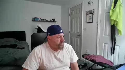 Snapshot of flaguy3233 chatting on January 22, 2025, 4:13 am Florida guy online show from January 22, 2025, 4:13 am