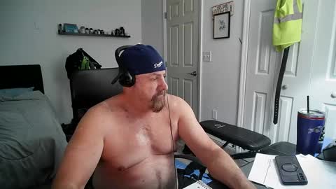 Snapshot of flaguy3233 chatting on February 26, 2025, 3:42 am Florida guy online show from February 26, 2025, 3:42 am