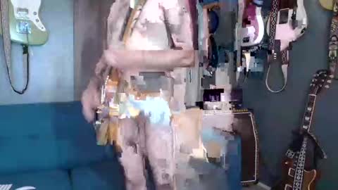 Flannel Dong online show from October 11, 2025, 7:51 am