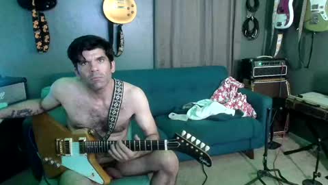 Flannel Dong online show from October 22, 2025, 10:31 pm