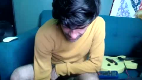 Flannel Dong online show from November 26, 2025, 7:09 am