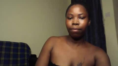 Snapshot of flawless_flower chatting on October 17, 2025, 5:26 pm Trizar online show from October 17, 2025, 5:26 pm