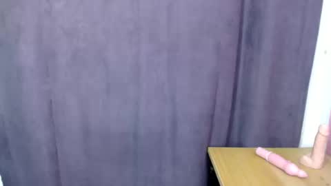 Angel online show from October 18, 2025, 7:03 pm