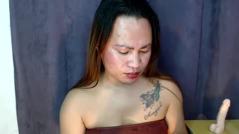 Angel online show from November 19, 2025, 6:52 pm