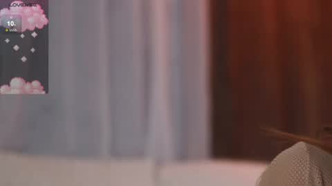 Ana online show from March 8, 2025, 11:48 am