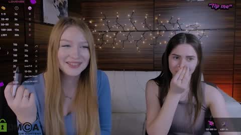 Snapshot of flora_ri chatting on January 27, 2025, 11:33 pm just ask me online show from January 27, 2025, 11:33 pm