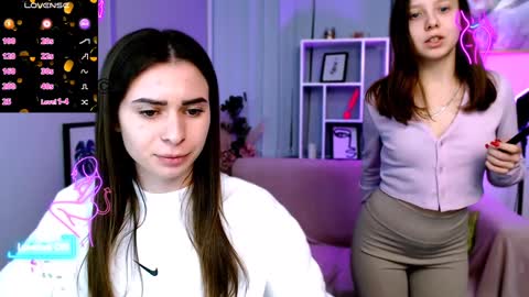 Snapshot of flora_ri chatting on February 4, 2025, 10:43 am just ask me online show from February 4, 2025, 10:43 am