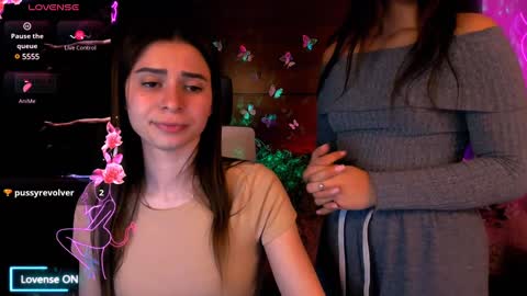 Snapshot of flora_ri chatting on February 5, 2025, 4:25 pm just ask me online show from February 5, 2025, 4:25 pm