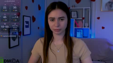 Snapshot of flora_ri chatting on March 7, 2025, 9:17 pm just ask me online show from March 7, 2025, 9:17 pm