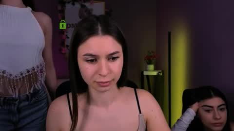 Snapshot of flora_ri chatting on December 16, 2025, 10:09 am just ask me online show from December 16, 2025, 10:09 am