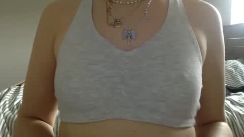 Snapshot of floraexploration chatting on February 21, 2025, 9:54 pm floraexploration online show from February 21, 2025, 9:54 pm