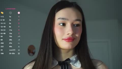 Snapshot of floralmuse chatting on October 14, 2025, 4:46 am Viola online show from October 14, 2025, 4:46 am
