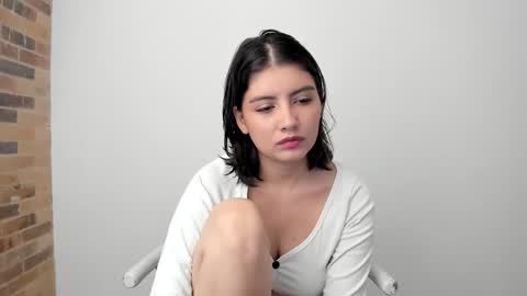 Snapshot of flordejamaica chatting on November 4, 2025, 8:52 pm Tell me My Love online show from November 4, 2025, 8:52 pm