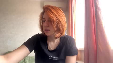 Julet online show from December 15, 2025, 9:13 am