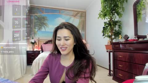 Snapshot of flower_nicole chatting on February 12, 2025, 4:01 am Nicole online show from February 12, 2025, 4:01 am