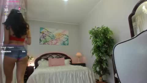 Snapshot of flower_nicole chatting on March 3, 2025, 7:32 am Nicole online show from March 3, 2025, 7:32 am