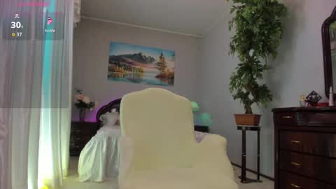 Snapshot of flower_nicole chatting on September 10, 2025, 1:05 am Nicole online show from September 10, 2025, 1:05 am