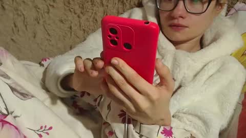 Snapshot of flowercandydoll chatting on February 13, 2025, 5:26 am say meow and send tip  online show from February 13, 2025, 5:26 am