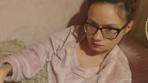 Snapshot of flowercandydoll chatting on October 27, 2025, 11:36 am say meow and send tip online show from October 27, 2025, 11:36 am