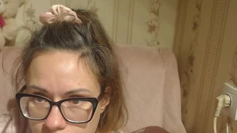 Snapshot of flowercandydoll chatting on November 13, 2025, 4:39 pm say meow and send tip online show from November 13, 2025, 4:39 pm