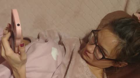 Snapshot of flowercandydoll chatting on November 21, 2025, 1:37 am say meow and send tip online show from November 21, 2025, 1:37 am