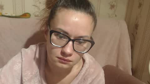 Snapshot of flowercandydoll chatting on December 15, 2025, 8:40 am say meow and send tip online show from December 15, 2025, 8:40 am