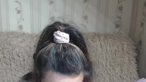 say meow and send tip  online show from December 9, 2024, 5:08 pm