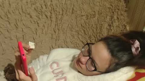 say meow and send tip  online show from January 18, 2025, 6:21 pm