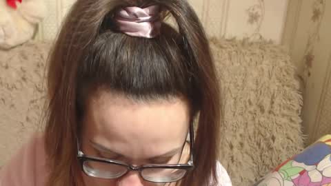 say meow and send tip  online show from February 21, 2025, 10:39 am