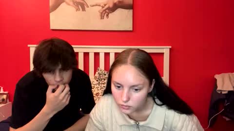 Snapshot of flowerscouple chatting on September 25, 2025, 10:46 pm flowerscouple online show from September 25, 2025, 10:46 pm