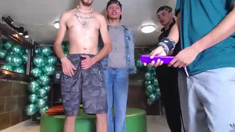 Snapshot of flyckers chatting on February 14, 2025, 12:03 pm flyckers online show from February 14, 2025, 12:03 pm