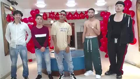 Snapshot of flyckers chatting on February 17, 2025, 8:04 pm flyckers online show from February 17, 2025, 8:04 pm