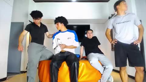 Snapshot of flyckers chatting on November 16, 2025, 9:42 pm flyckers online show from November 16, 2025, 9:42 pm