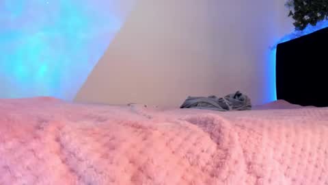 lia online show from March 10, 2025, 8:56 pm