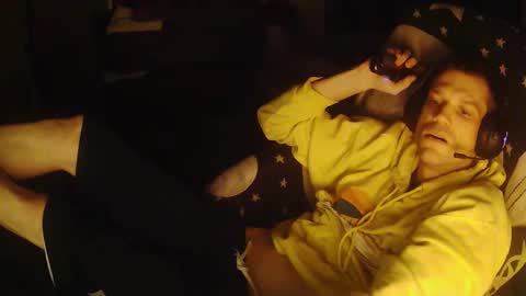 Snapshot of followthewhiterabbittail chatting on October 31, 2025, 11:44 am Have fun remembering u online show from October 31, 2025, 11:44 am