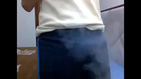 Snapshot of fonzi_flores chatting on October 12, 2025, 10:25 am fonzi_flores online show from October 12, 2025, 10:25 am